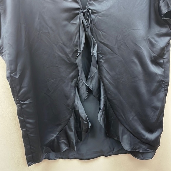 NWOT Victoria's Secret Satin Kimono Black Graphic Robe Loungewear Comfy OS - Picture 6 of 10